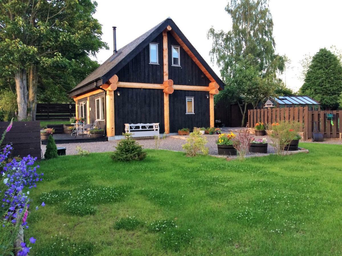 Rowanlea Lodge With Hot Tub Marykirk Eksteriør bilde
